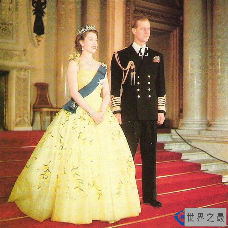 世界上十大最唯美婚纱 夏琳王妃4万颗水晶镶嵌
