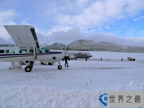 全球最惊险的15大飞机跑道  足以让乘客尖叫