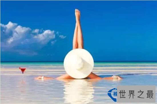 裸晒沙滩：世界上最盛产美女的沙滩海岸