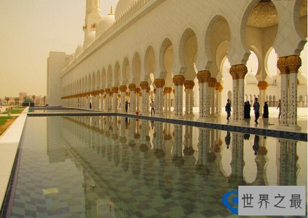 全球最奢侈的清真寺：水晶灯价值6000万