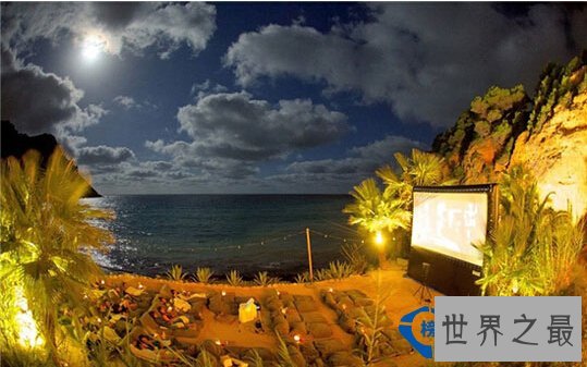 情侣约会的最佳场地  全球最唯美十大露天电影院