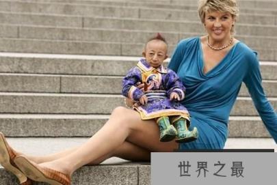 世界上最长的腿，腿最长的女人(腿长1.32米)(www.1357vip.com)