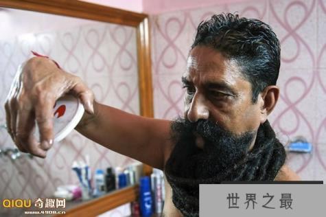 世界上最长的胡子,印度男子长4.26米(www.1357vip.com)