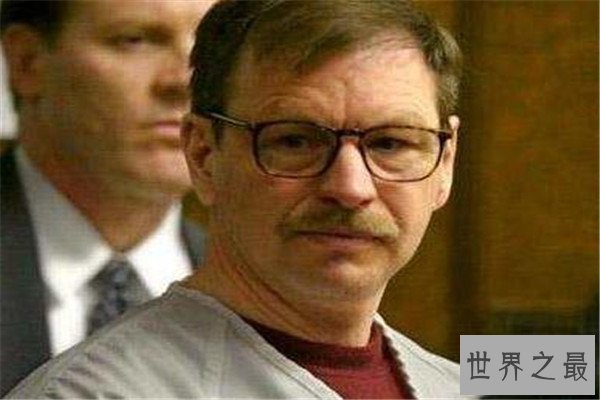 世界十大杀人犯 柳永哲会肢解被害者，第八杀害了至少三百人