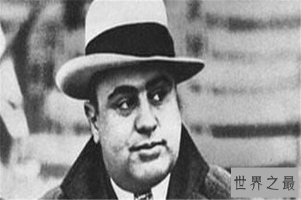 世界十大罪犯 布兰科曾是学校的教母，第八因为偷漏税被抓