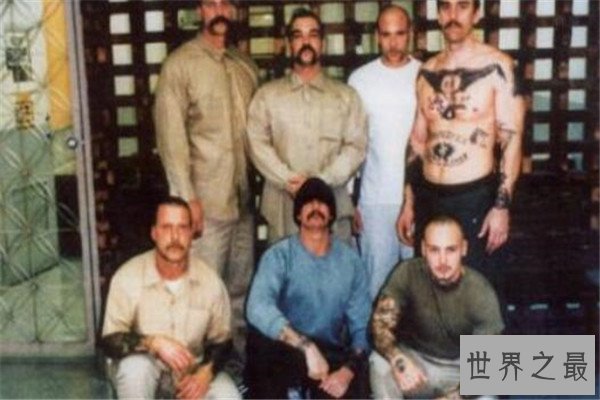 世界十大黑帮 Crips和血腥团伙是死对头