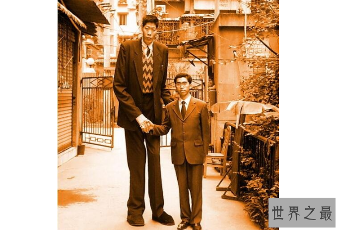 世界最十大最高的人 清朝商人詹世钗排第一，身高3.19米