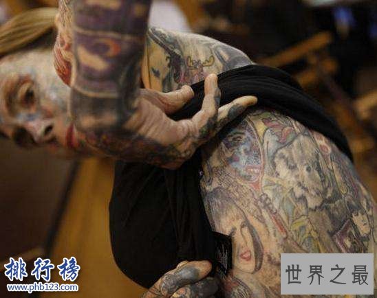 朱莉亚·吉娜斯,全身95%皮肤被纹身覆盖(真正的五花肉)