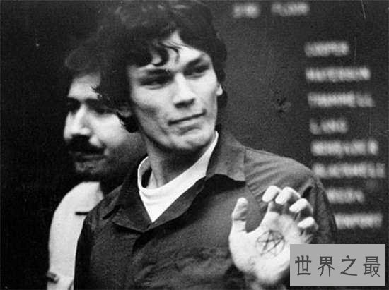 世界十大变态杀人魔:剥皮做人偶侵犯尸体