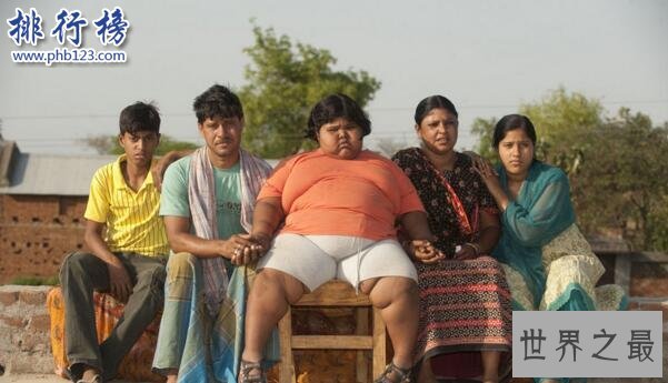 世界上最胖的小女孩:苏曼·哈顿(6岁体重181斤)