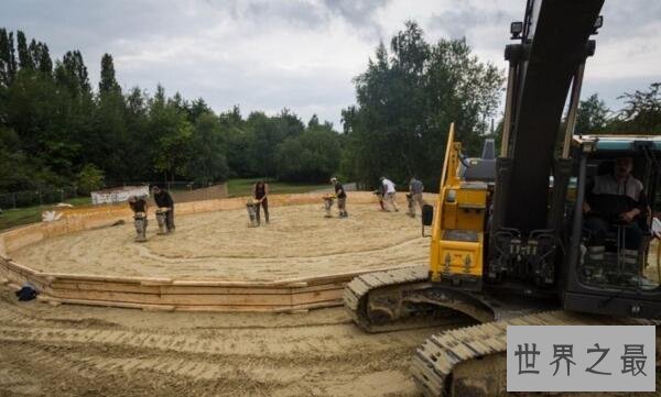 世界上最高的沙堡:16.68米,由3500吨沙子打造