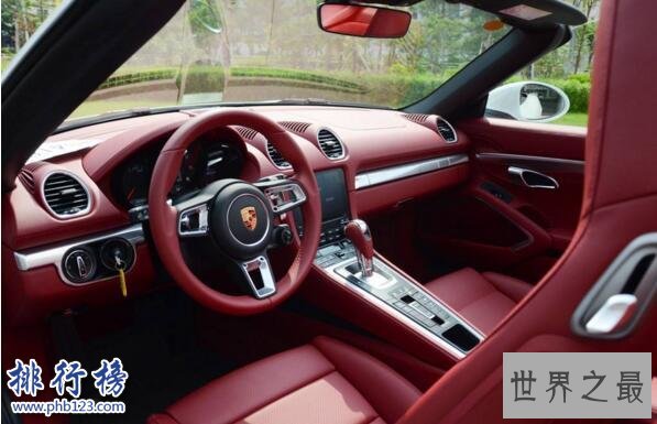 保时捷最便宜的跑车：保时捷718售价58万(性价比最高的撩妹神车)