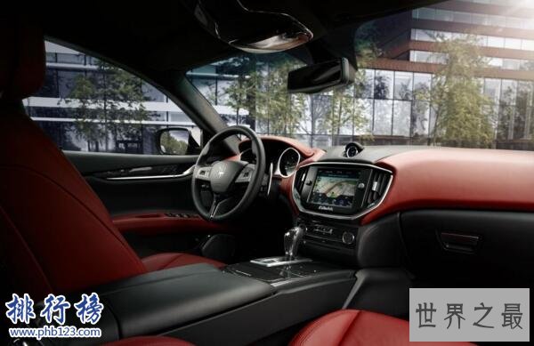 玛莎拉蒂最便宜的跑车：玛莎拉蒂Ghibli(89万元人民币)