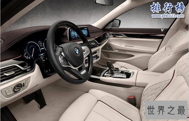 最贵的宝马多少钱：M760Li xDrive266.8万(重2.2吨)