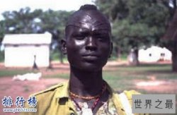 世界上最黑的男人：丁卡人，黑到看不见眼睛