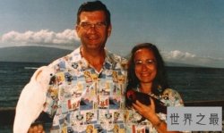 世界上最恩爱的夫妻,穿35年情侣装(一生恩爱到白头)