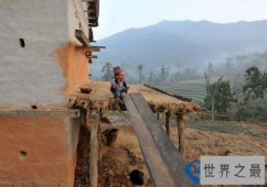 世界上最小的人，钱德拉身高仅54.6厘米