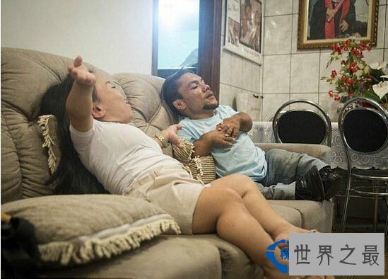 巴西最矮的情侣 身高不足1米