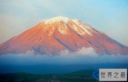 世界上最高的活火山，海拔高达6739米