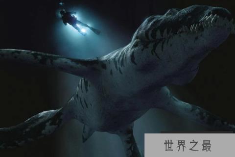 滑齿龙：长有鱼鳍的海洋恐龙，有类似鳄鱼的尖锐牙齿