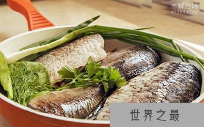 美国北卡罗来纳州海滩发现有着人类牙齿的怪鱼