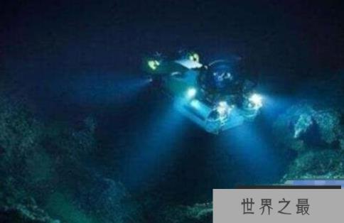 海底一万米究竟有多恐怖，深海中遍布神秘的怪异生物