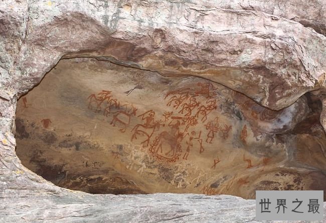 比莫贝卡特石窟