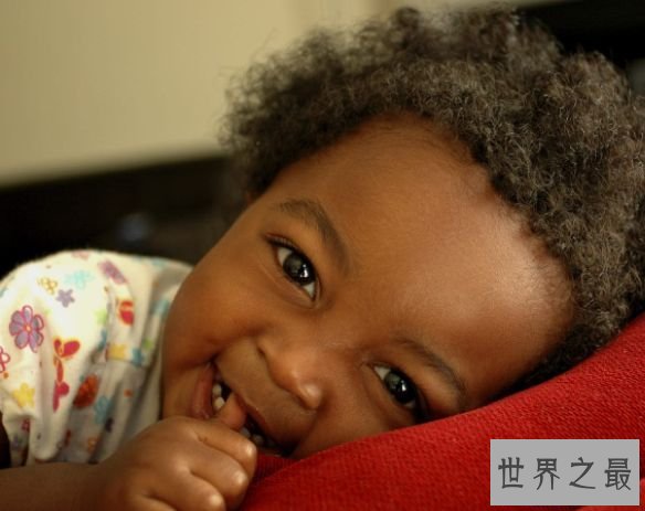 Mum-Zi / 尼日利亚 /孕龄:8年，4个月