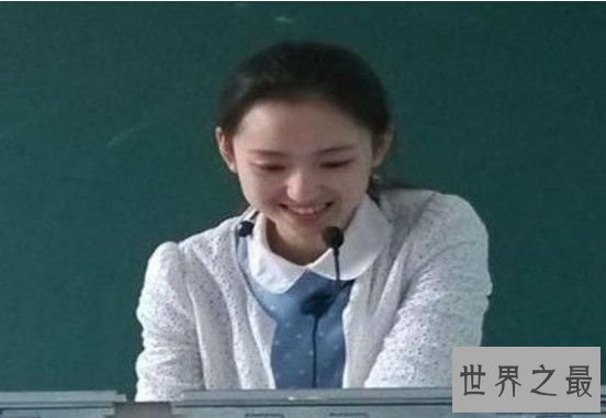 最美英语教员肖珠 因其长相酷似佟丽娅刘诗诗而走红网络