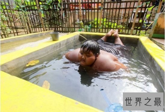 世界上最胖的孩子 印尼男孩年仅10岁体重高达192公斤