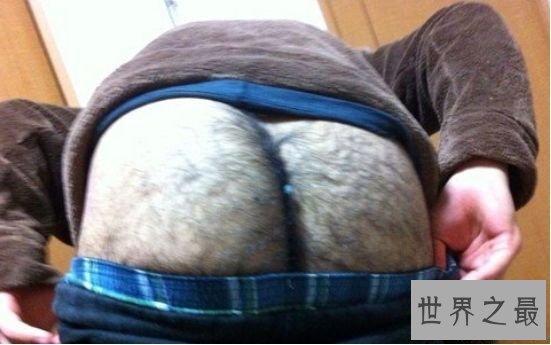 清点世界最长 印度男子左手指甲长度总和竟达9米