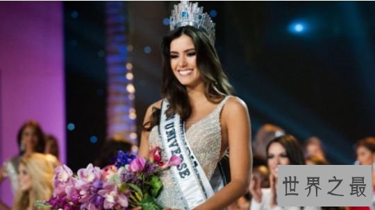 宝琳娜·维加 - 环球小姐