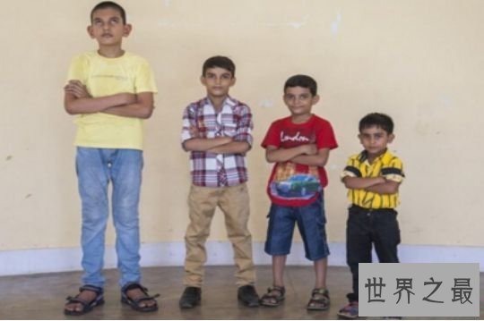 世界上最聪明的孩子 “美国文坛小伟人”邹奇奇