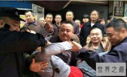 【图】史上最激动看牌者！非要打牌人出2双方争吵险送