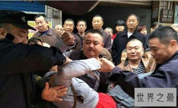 史上最冲动看牌者！