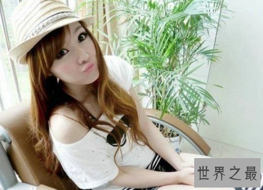 中国最性感女老师朱松花 爆乳翘臀令人欲罢不能