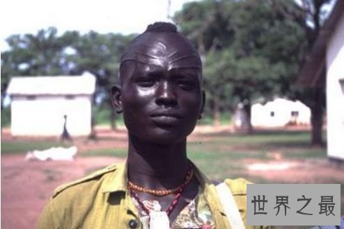 世界上最黑的人，南非婴儿黑出了新高度