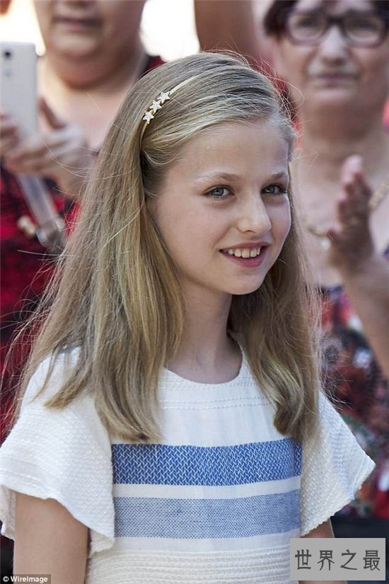 【图】莱昂诺尔公主颜值超高基因强大 妈妈曾是西班牙