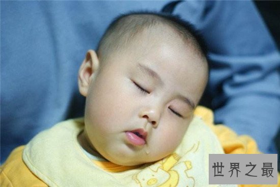 【图】睡觉流口水是什么缘由 口腔不瘦弱必须及时医治