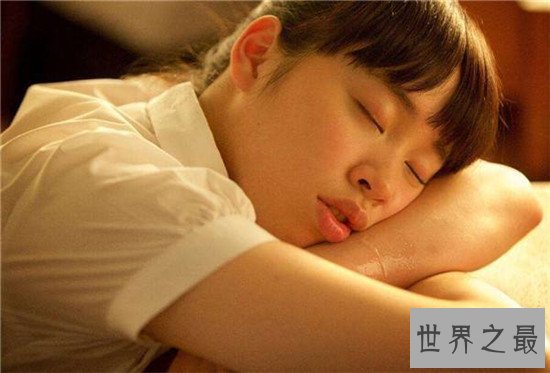 【图】睡觉流口水是什么缘由 口腔不瘦弱必须及时医治