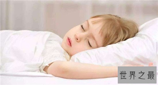 【图】睡觉流口水是什么缘由 口腔不瘦弱必须及时医治