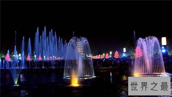 【图】大雁塔喷泉开放工夫 采用世界超高技术 成为西安