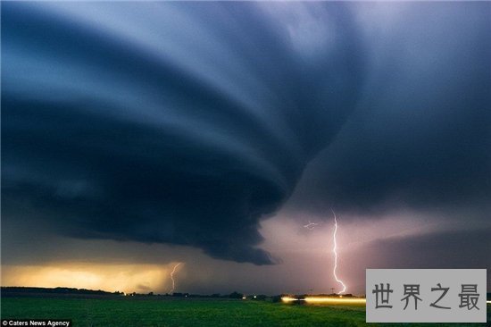 【图】龙卷风走廊仿佛一架太空飞船 现在成为人们冒险