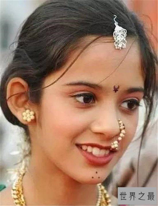 【图】受人跪拜的印度圣女 其实是高僧们的应召女郎