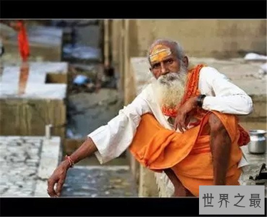 【图】受人跪拜的印度圣女 其实是高僧们的应召女郎