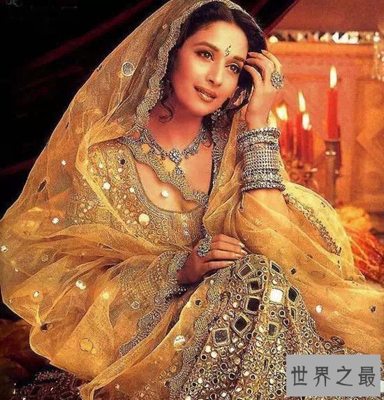 【图】受人跪拜的印度圣女 其实是高僧们的应召女郎