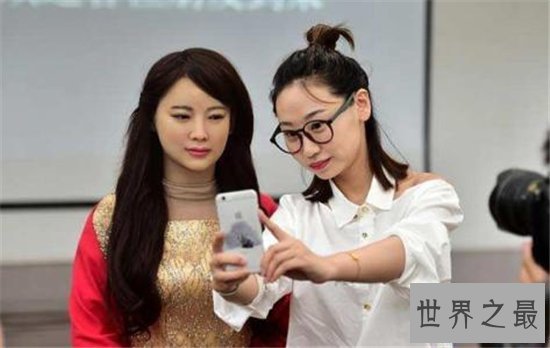 【图】中科大美女机器人研制多年 集美貌和智慧于一身