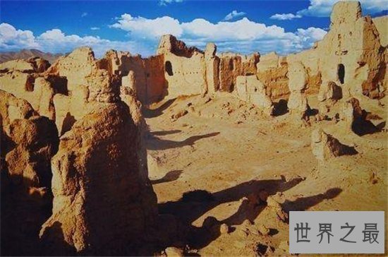 【图】罗布泊双鱼玉佩事情 六大疑点削减奥秘色调