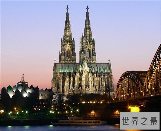 【图】世界上十大著名的哥特式建筑 感受东方念旧风气