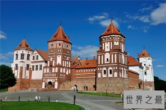 【图】世界上十大著名的哥特式建筑 感受东方念旧风气